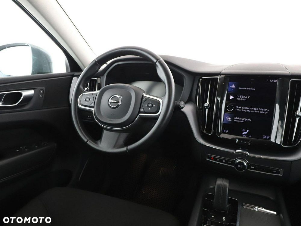 Volvo XC 60 B4 D AWD Momentum - 17