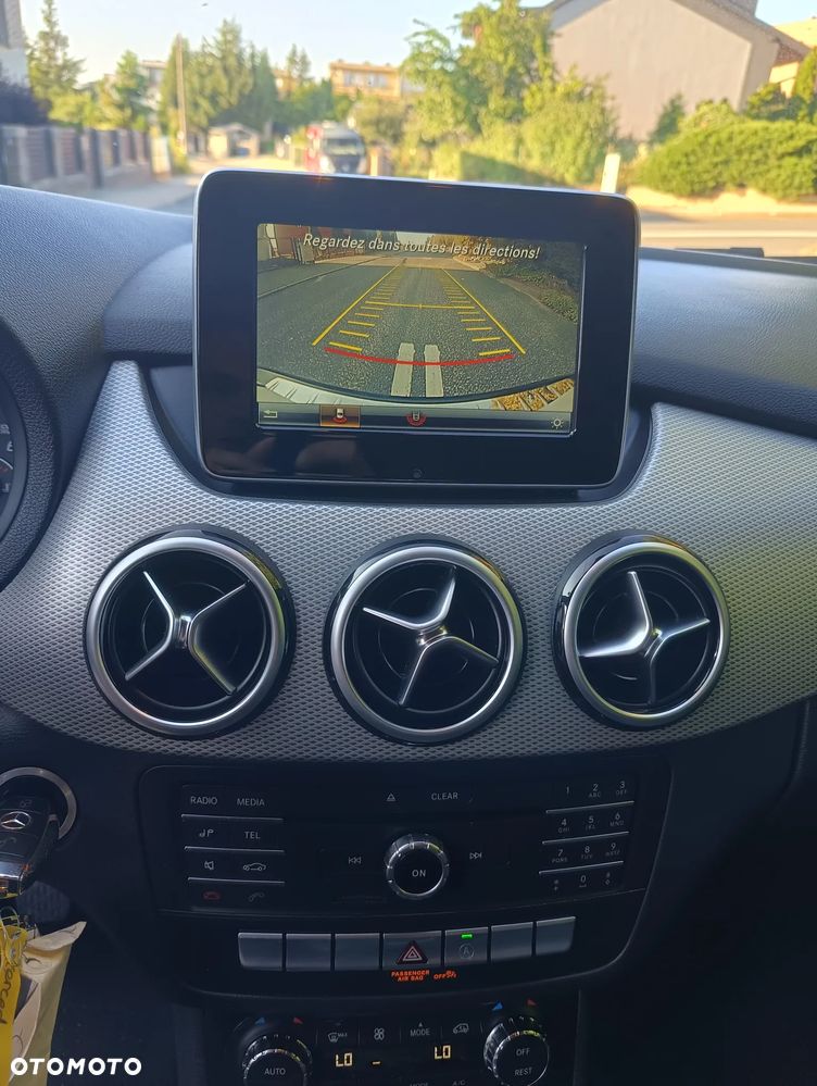 Mercedes-Benz Klasa B 180 CDI BlueEFFICIENCY Edition - 9