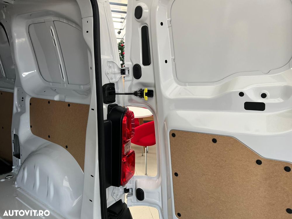 Toyota ProAce Panel Van 50kWh - 9