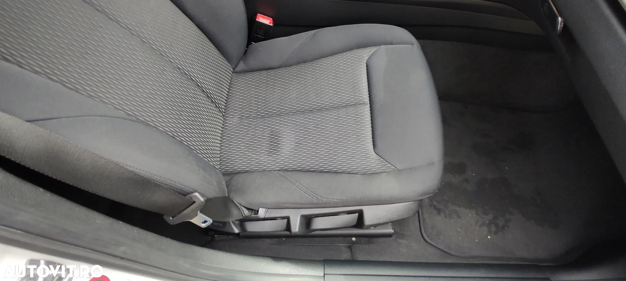 BMW Seria 3 320i Touring Aut. Advantage - 14