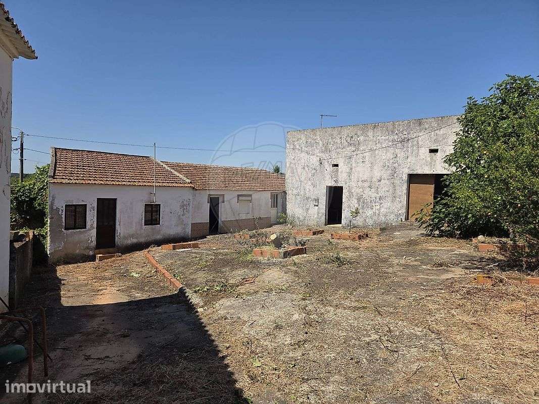 Moradia T4 para venda - Grande imagem: 2/17