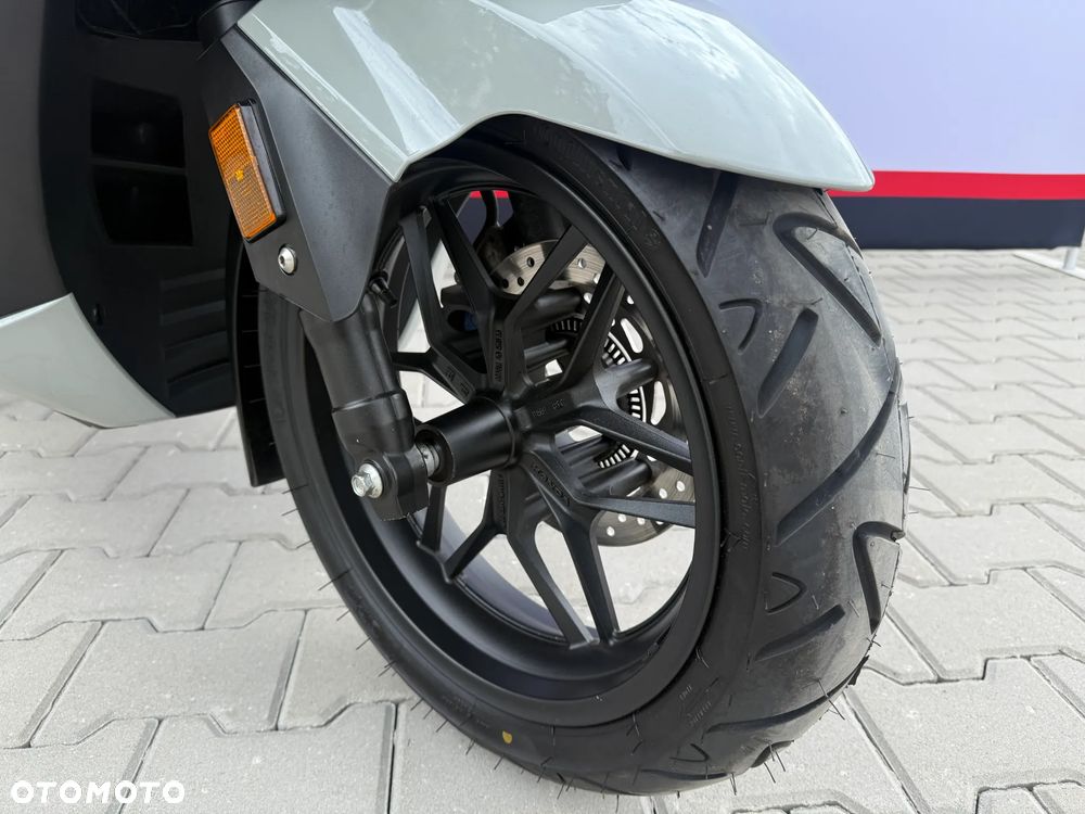 Honda NSS - 13