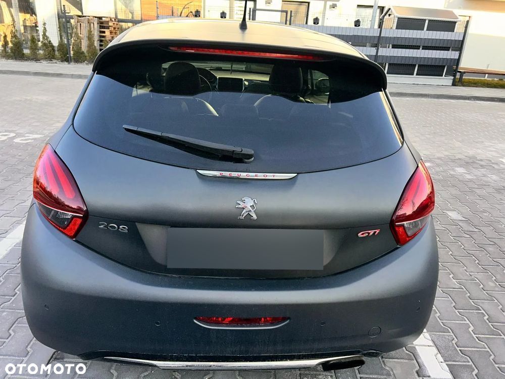 Peugeot 208 - 9