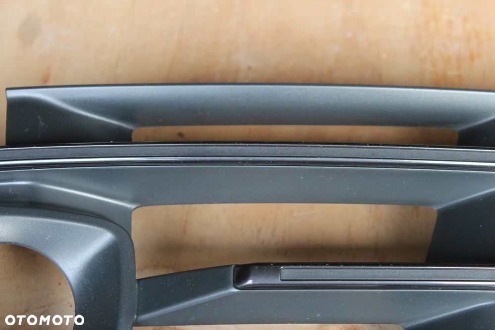 KRATKA ZDERZAKA LEWA AUDI Q7 4M 4M0807681E 2018 - 12