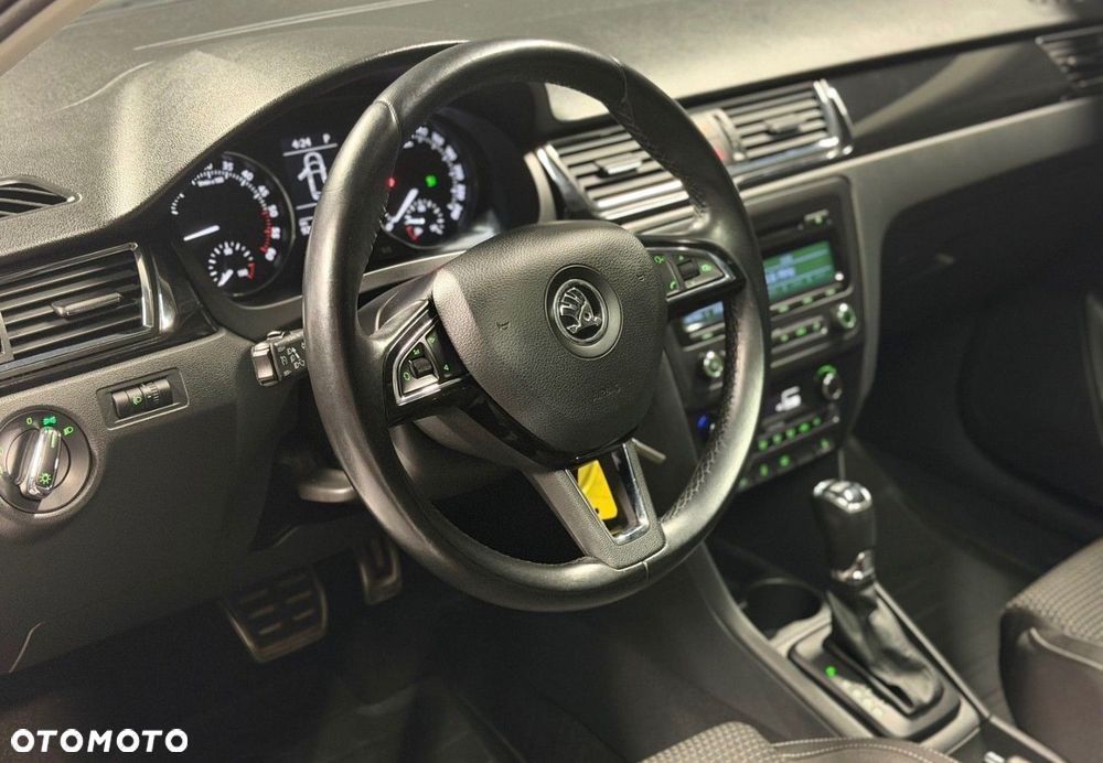 Skoda RAPID - 12
