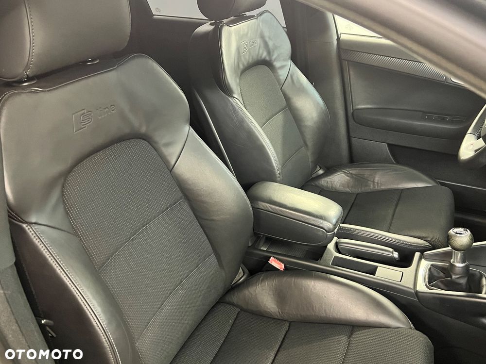 Audi A3 Sportback 2.0 TDI DPF S line Sportpaket (plus) - 11