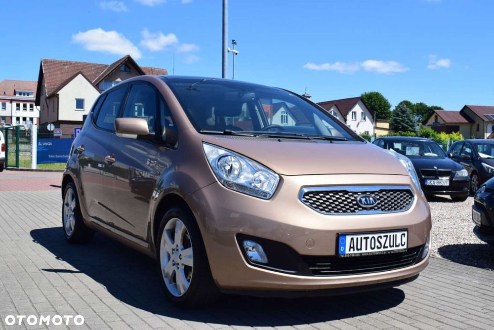 Kia Venga - 4