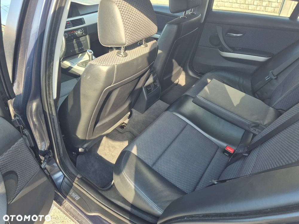 BMW Seria 3 318d DPF Edition Exclusive - 9