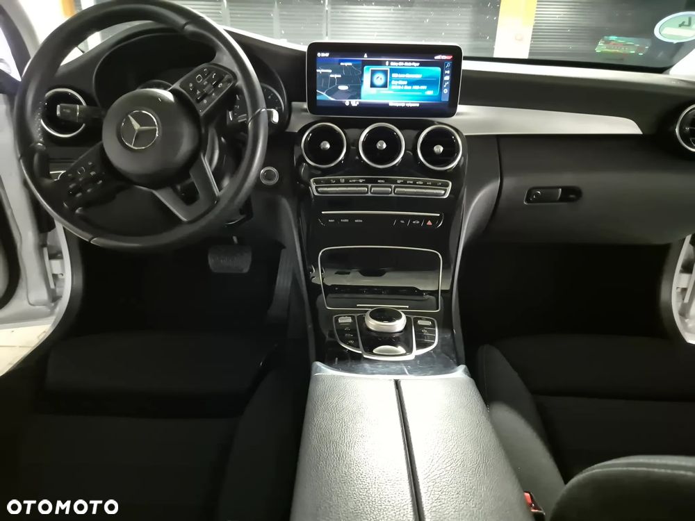 Mercedes-Benz Klasa C 200 d 9G-TRONIC Avantgarde - 15