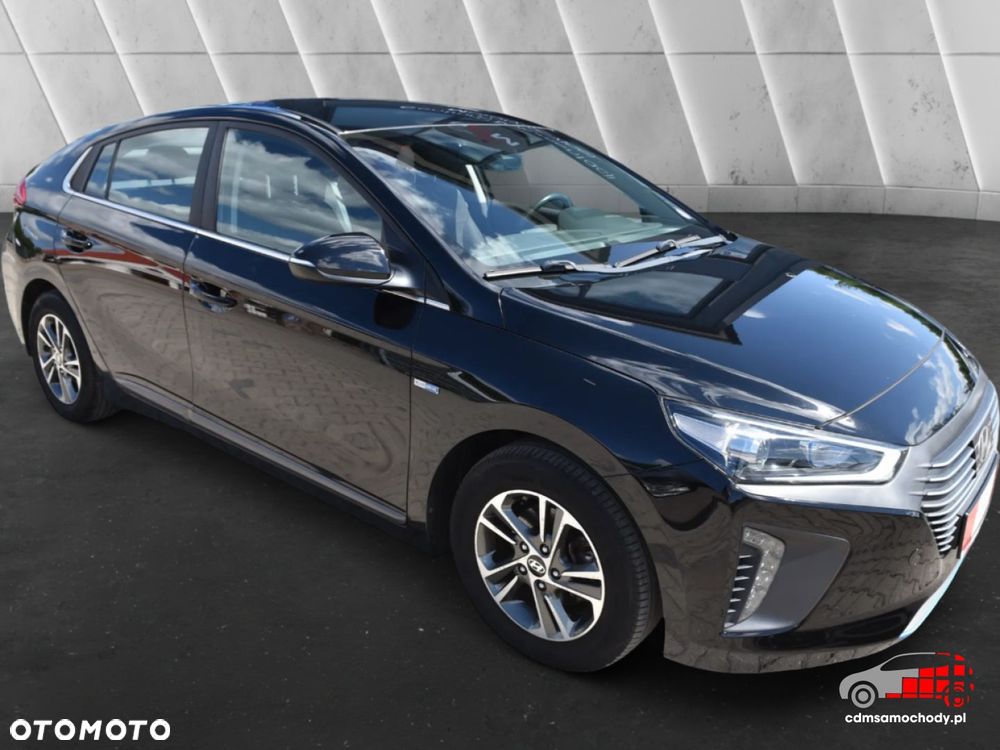 Hyundai IONIQ - 3