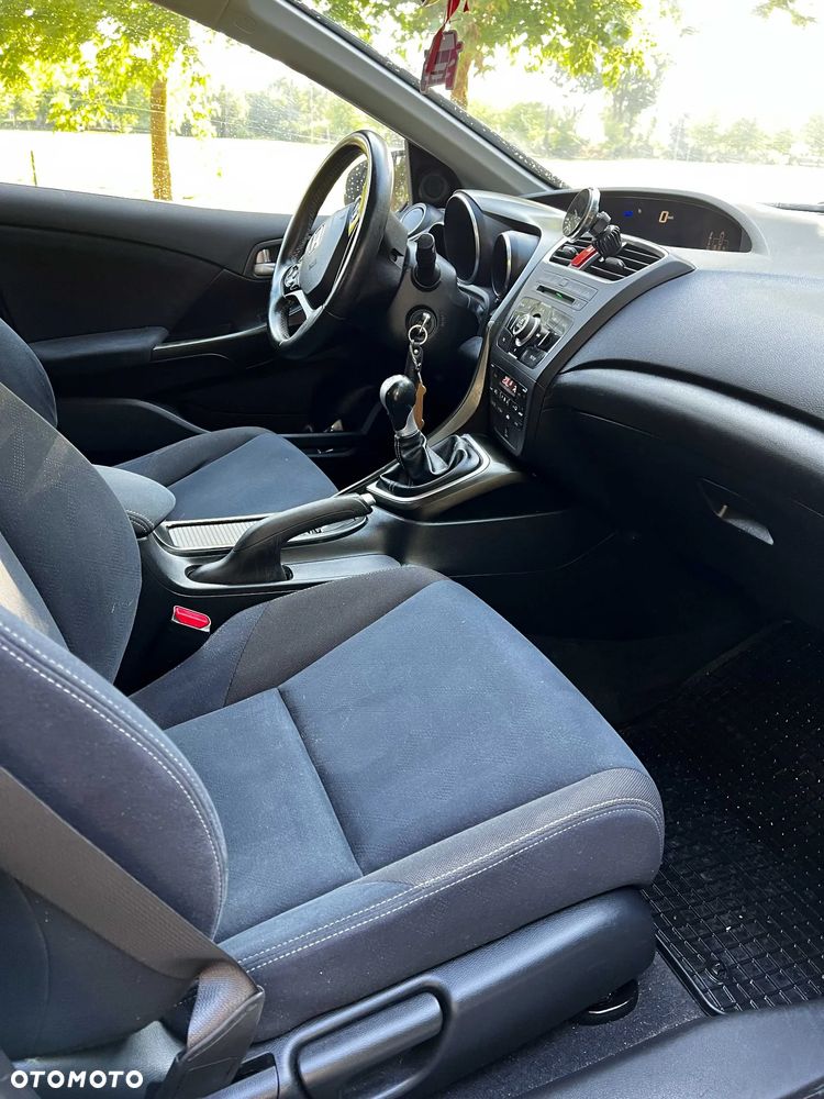 Honda Civic 1.8 Sport - 12
