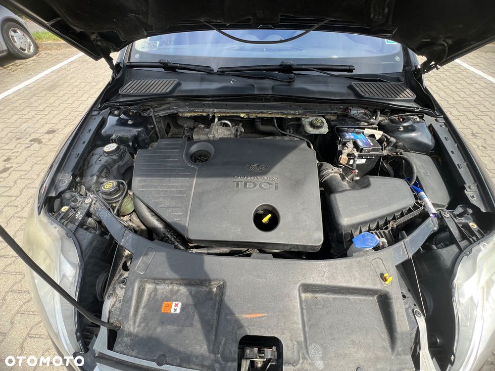 Ford Mondeo - 12