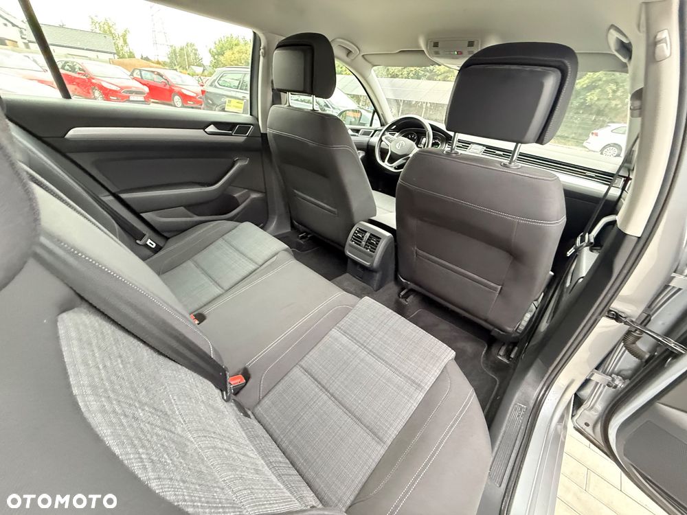 Volkswagen Passat 1.5 TSI EVO Business DSG - 31