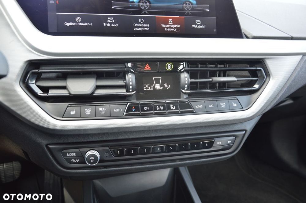 BMW Seria 1 118i Advantage - 23