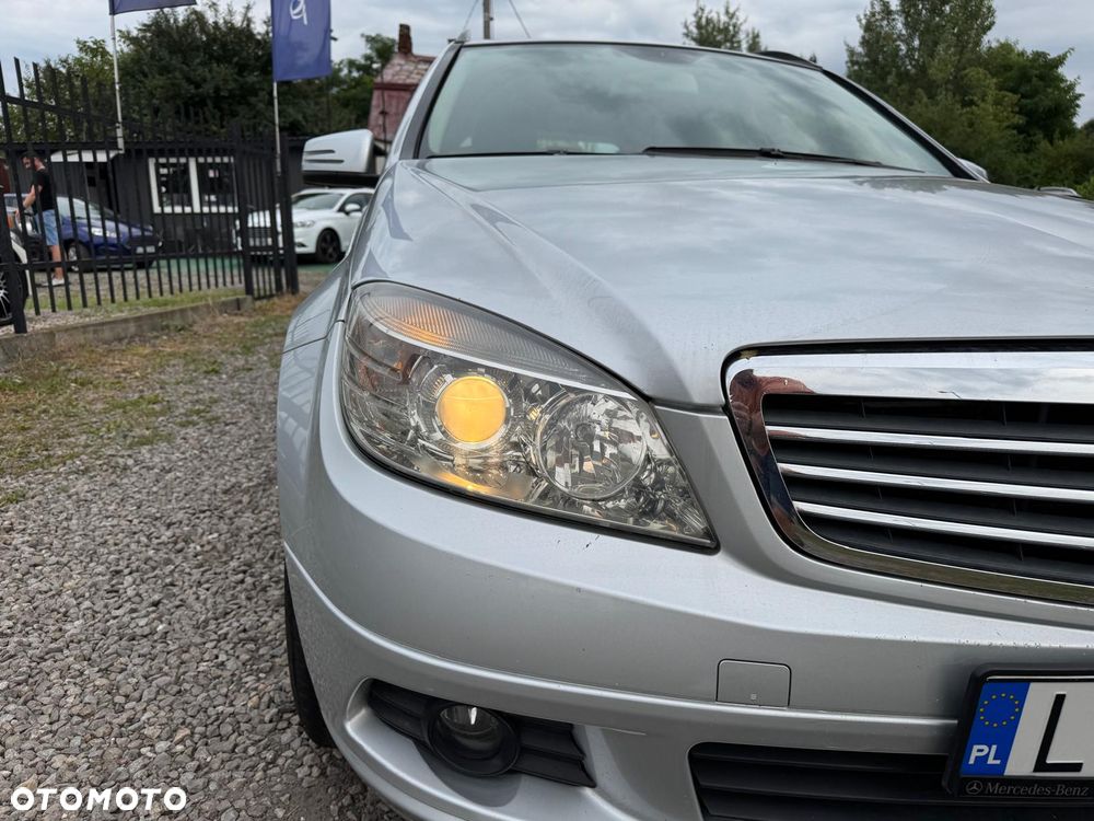 Mercedes-Benz Klasa C 180 BlueEFFICIENCY 7G-TRONIC Elegance - 8
