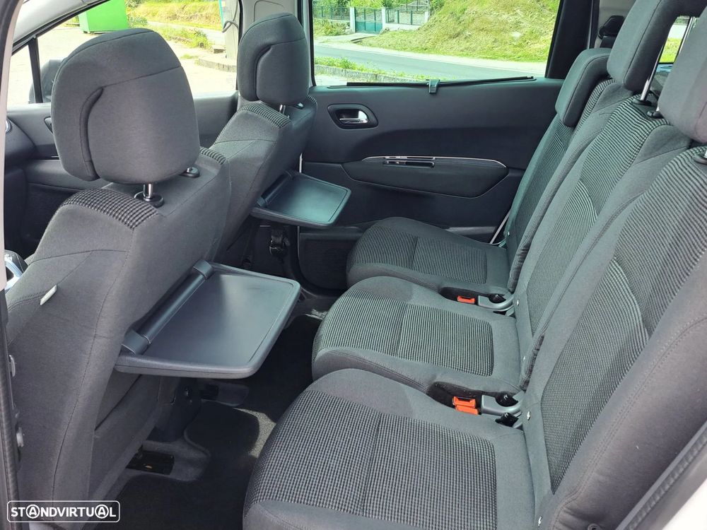 Peugeot 5008 1.6 BlueHDi Allure EAT6 - 9