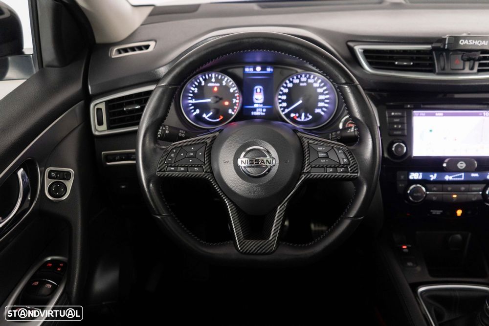 Nissan Qashqai 1.3 DIG-T N-Connecta J18 - 27