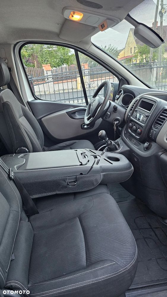 Renault Trafic - 11