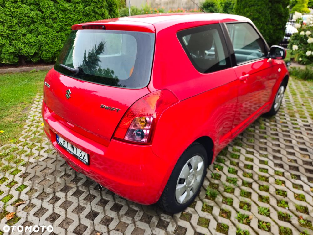 Suzuki Swift 1.3 Classic - 6