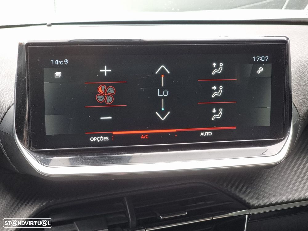 Peugeot 2008 1.5 BlueHDi Allure Pack EAT8 - 22