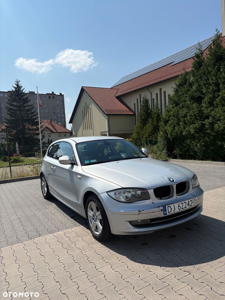 BMW Seria 1 118d DPF - 4