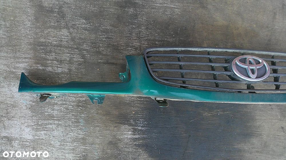 TOYOTA COROLLA E11 LIFT ATRAPA GRILL - 3