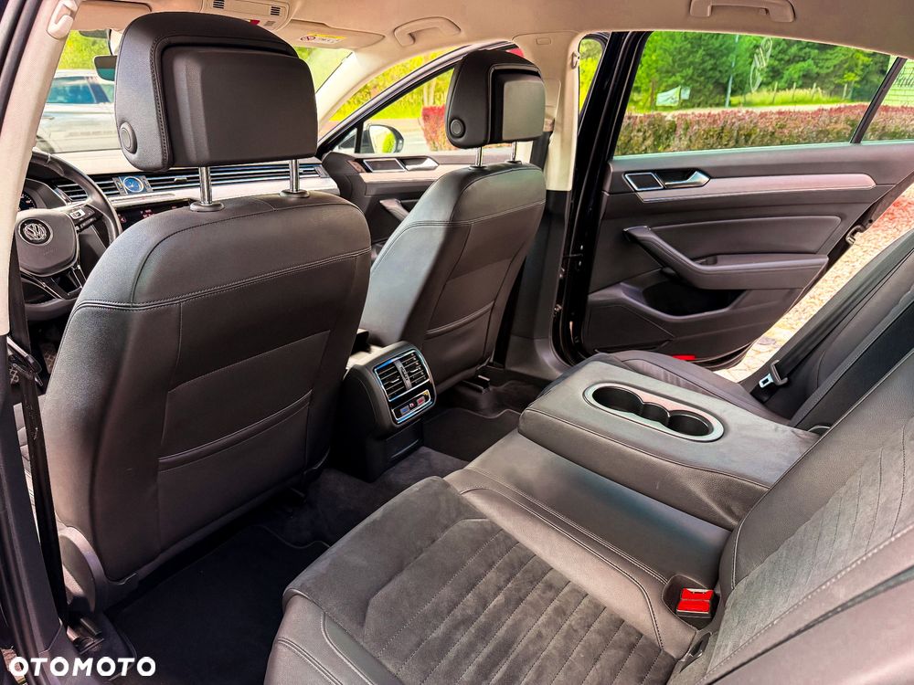 Volkswagen Passat 1.5 TSI OPF DSG Highline - 30