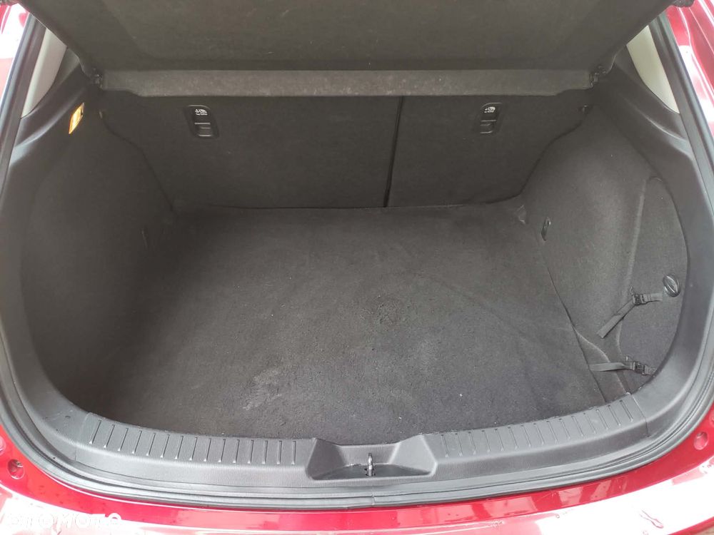 Mazda 3 2.0 Skymotion EU6 - 10