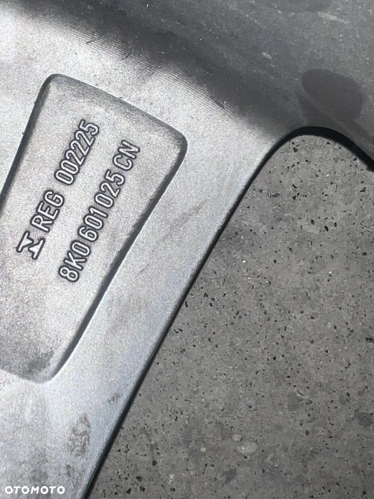 P01 Felga Aluminiowa Audi A4 B8 4k0601025CN 8,5x19et43 Rotor - 6