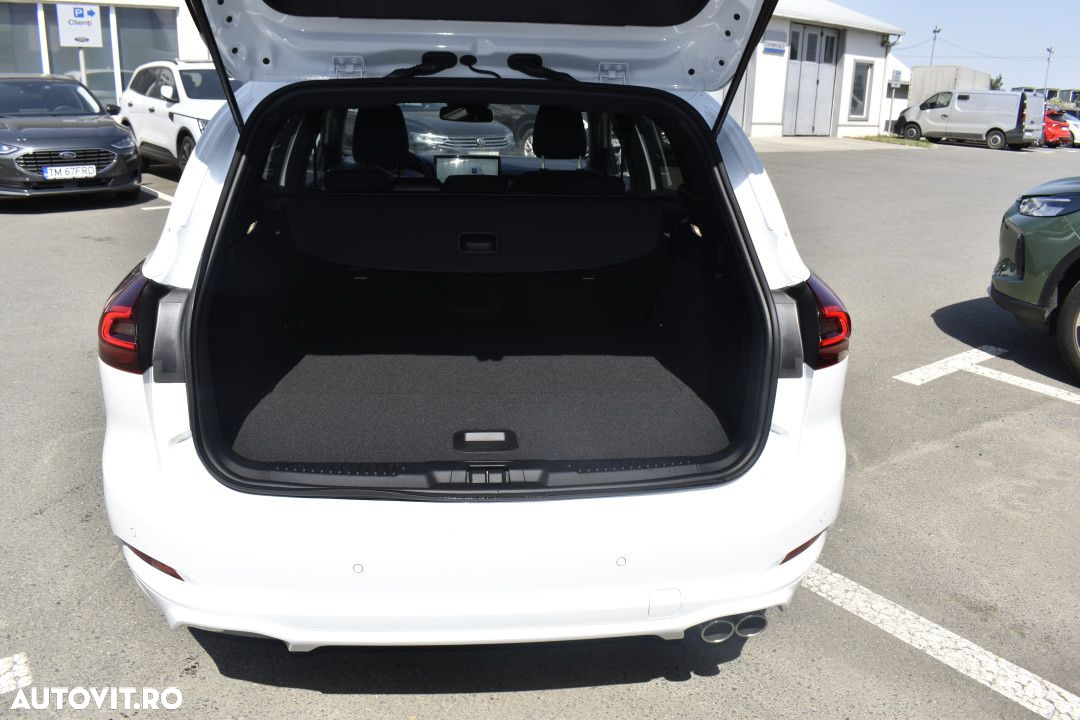 Ford Focus - 11