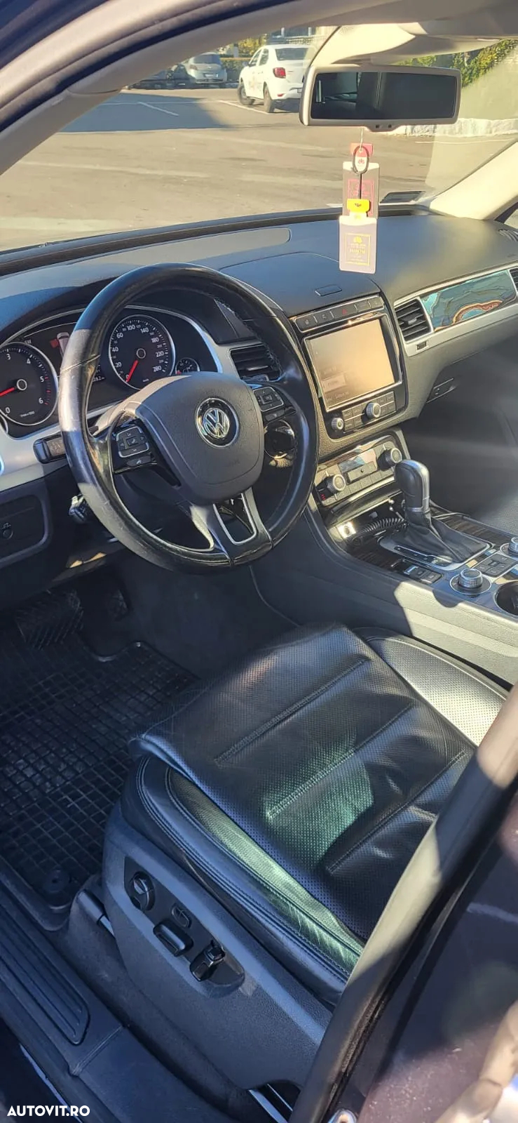 Volkswagen Touareg - 8