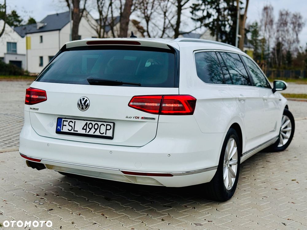 Volkswagen Passat Variant 2.0 TDI SCR 4Motion DSG Highline - 28