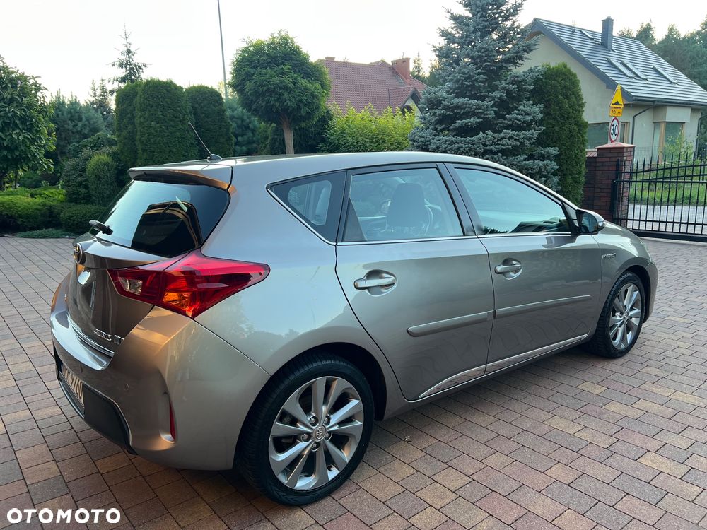 Toyota Auris - 14