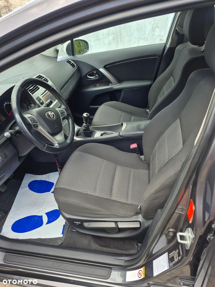 Toyota Avensis 2.2 D-4D Prestige Premium - 4