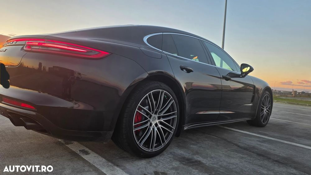 Porsche Panamera Turbo - 4