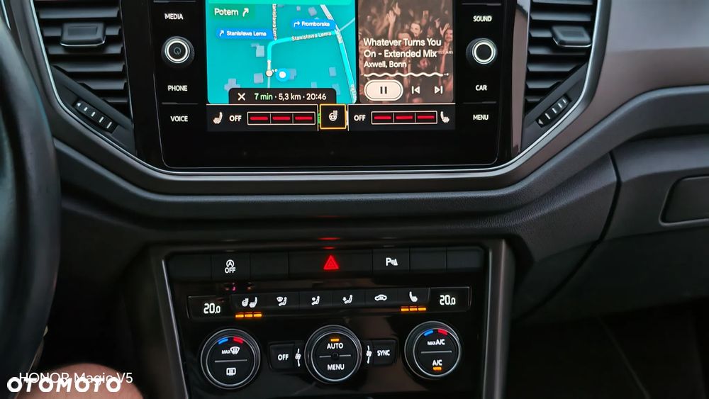 Volkswagen T-Roc - 25