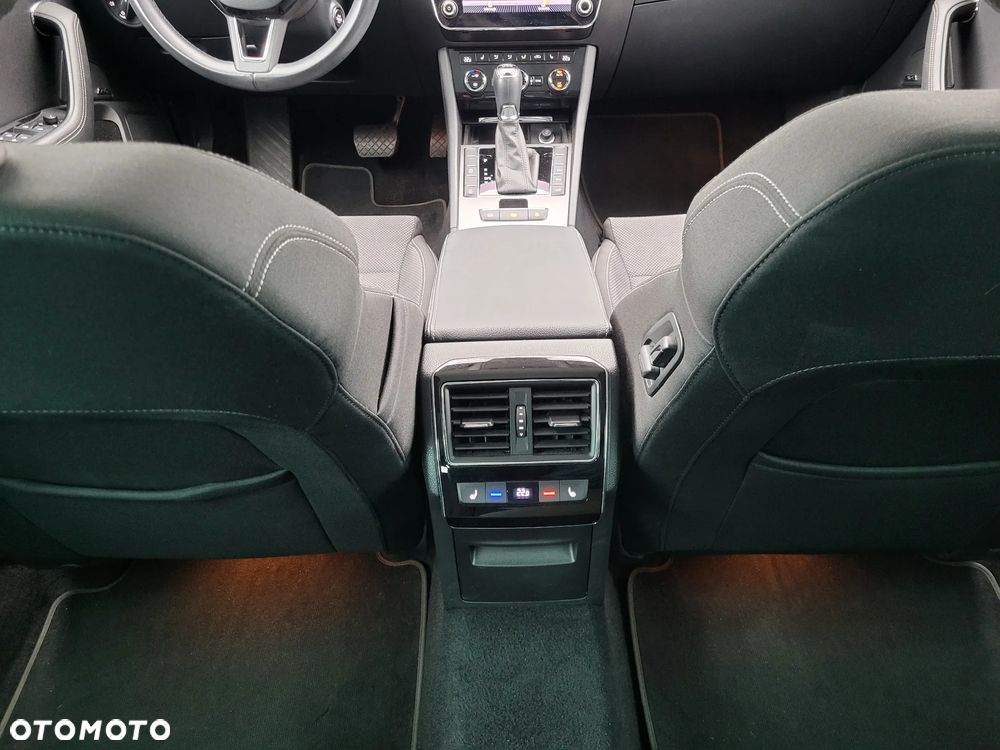 Skoda Superb 2.0 TSI Style DSG - 22