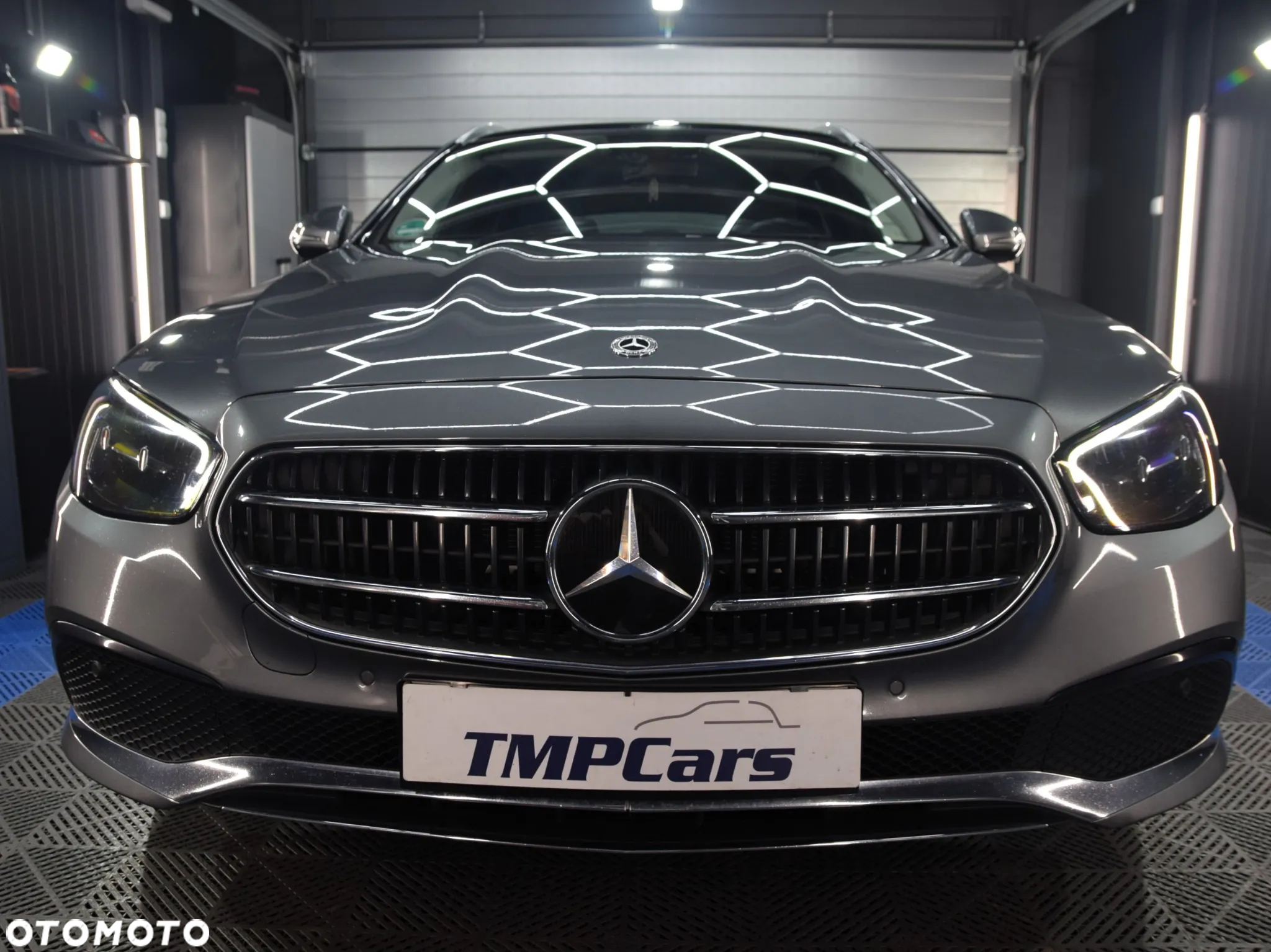 Mercedes-Benz Klasa E 300 de 4-Matic Exclusive - 14