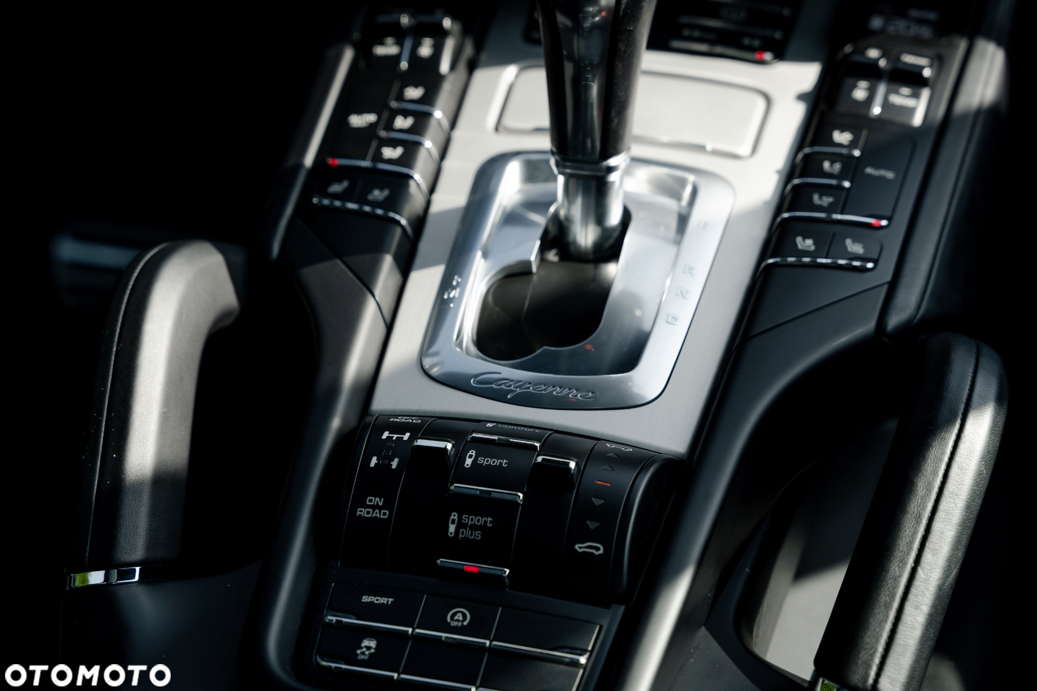 Porsche Cayenne Turbo Tiptronic S - 11