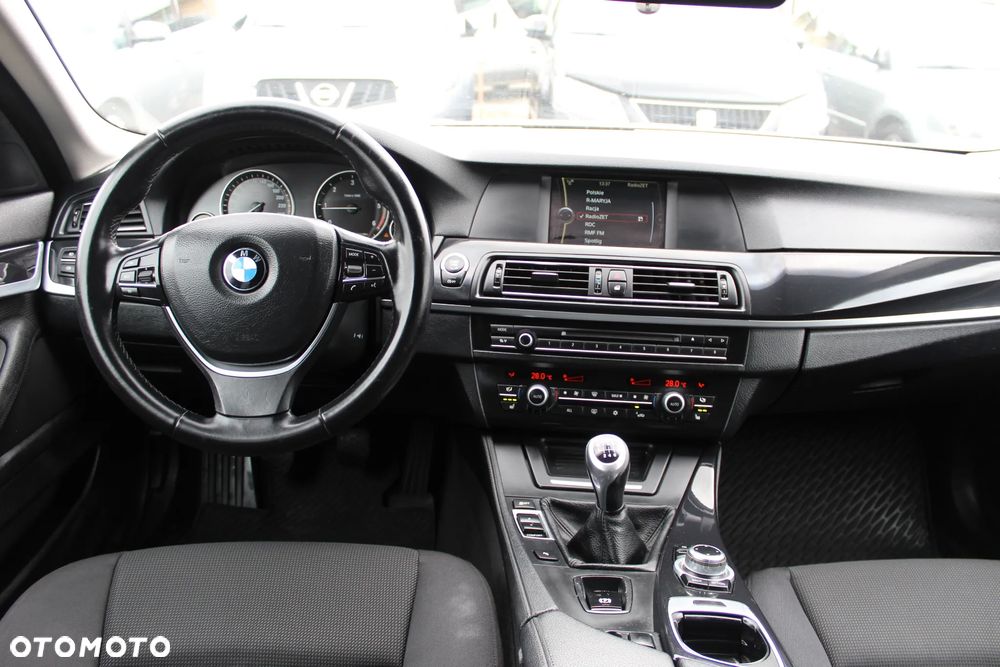 BMW Seria 5 520d - 6