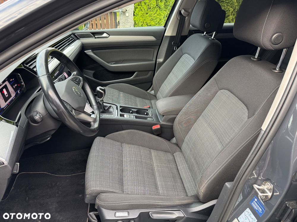 Volkswagen Passat 2.0 TDI EVO Business - 12