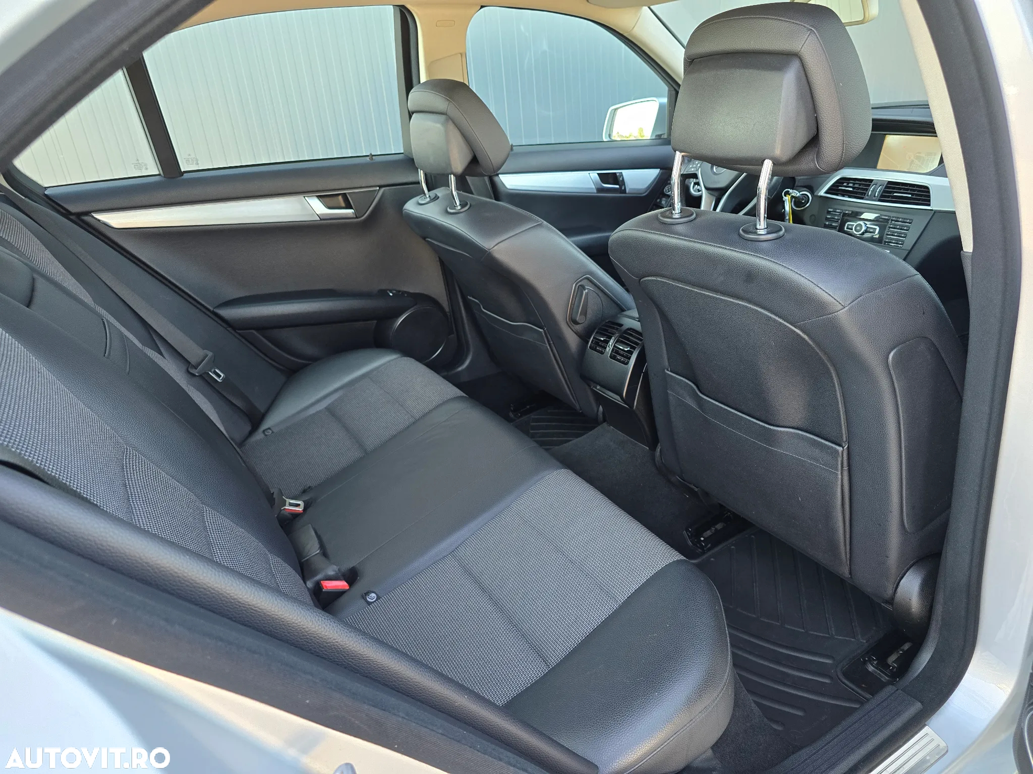 Mercedes-Benz C 200 CDI BlueEFFICIENCY - 8