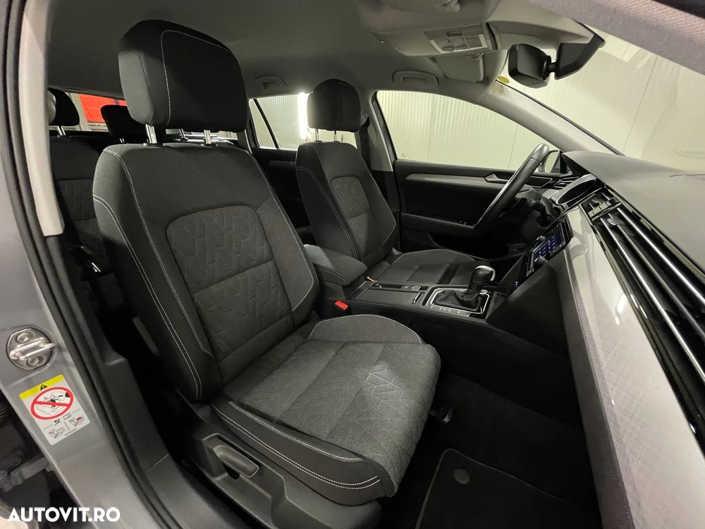Volkswagen Passat 1.5 TSI ACT DSG Comfortline - 11