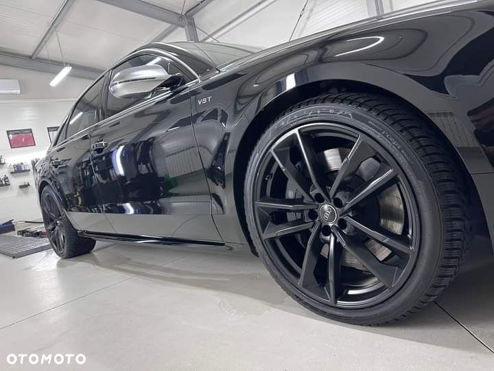 Audi S8 - 6