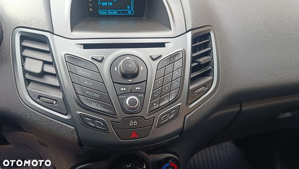 Ford Fiesta - 16