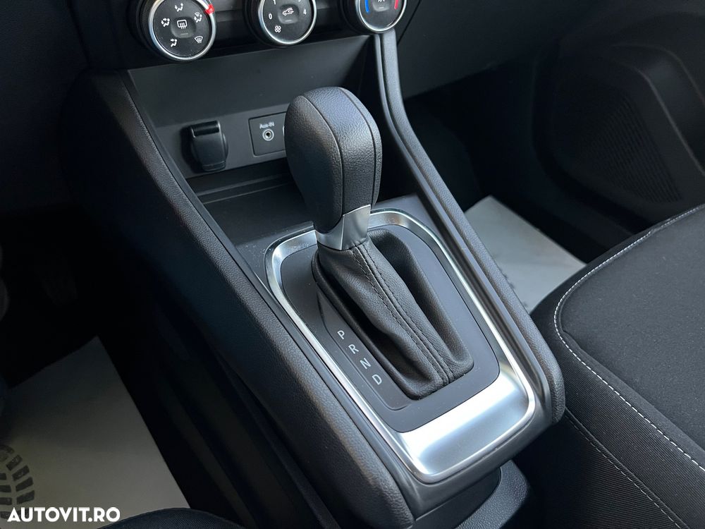 Renault Captur TCe 130 EDC GPF BUSINESS EDITION - 18