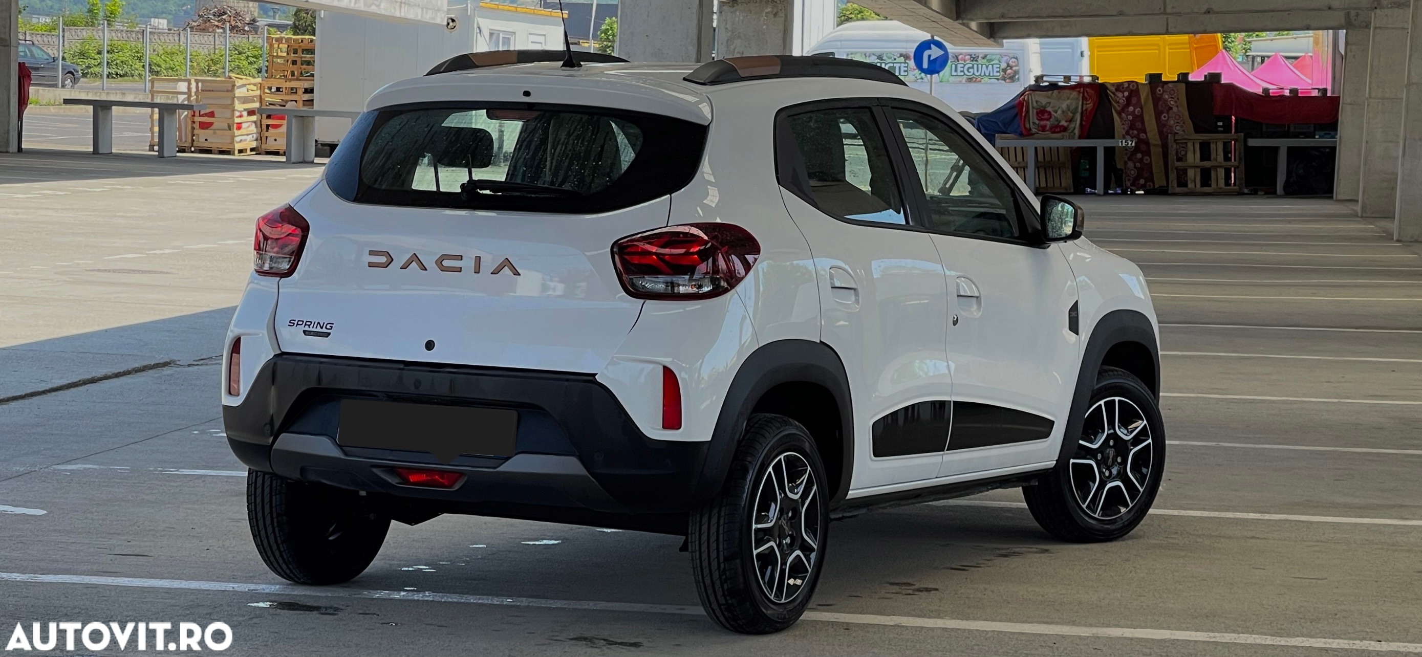 Dacia Spring - 4