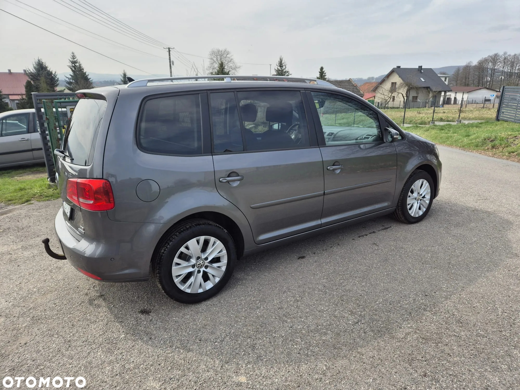 Volkswagen Touran 1.6 TDI DPF BlueMot Trendline - 5