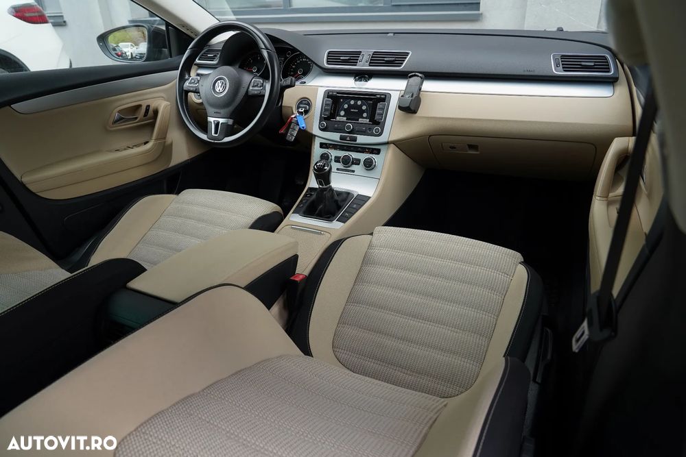 Volkswagen Passat CC 2.0 TDI BlueMotion Technology Exclusive - 6