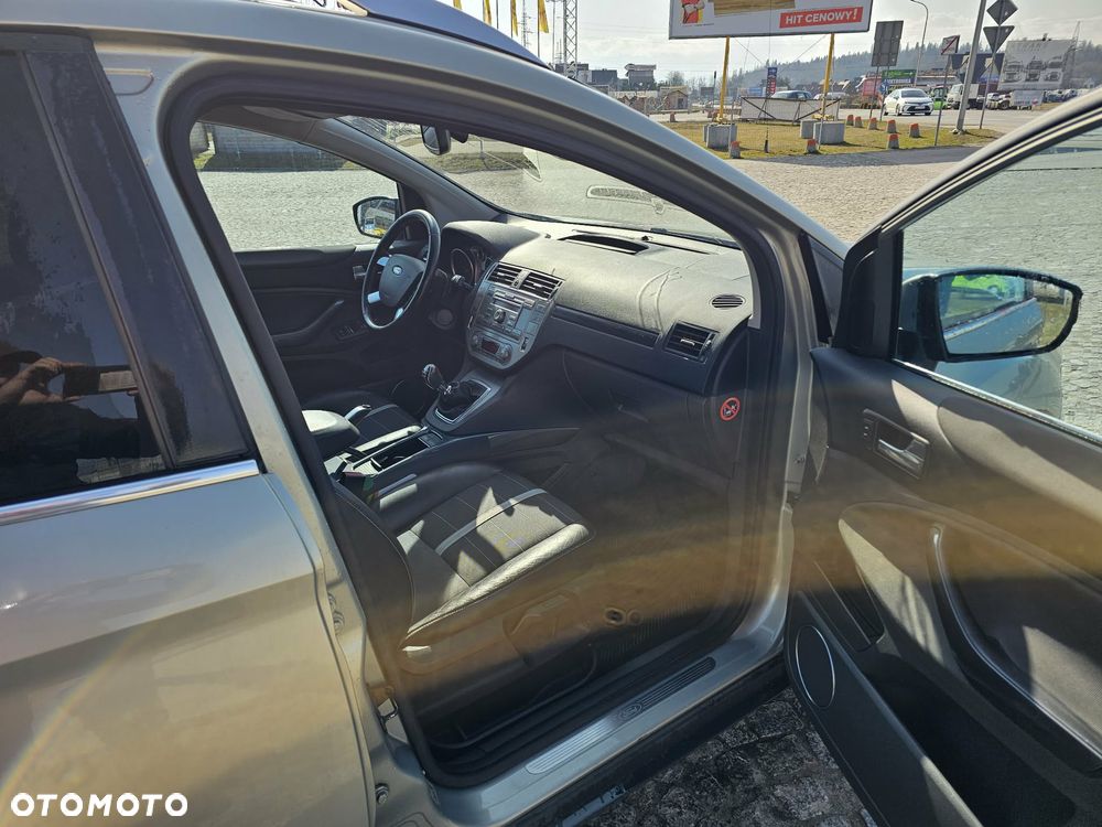 Ford Kuga - 18